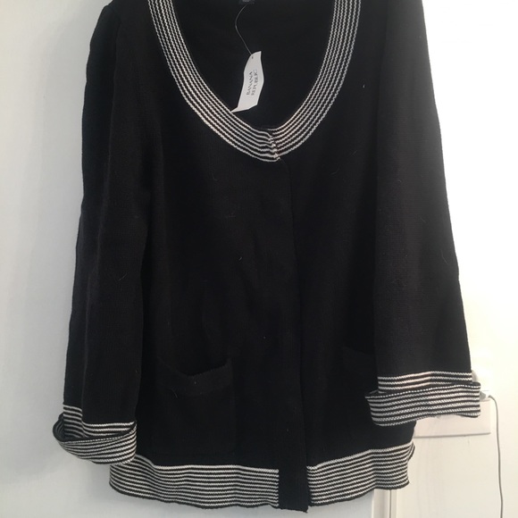 Banana Republic black button down sweater - Picture 2 of 6